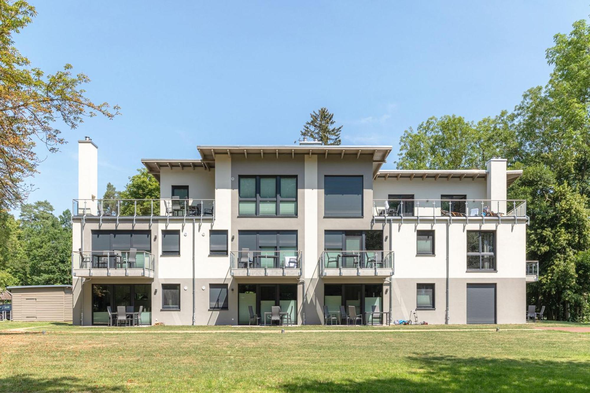 Gluecksraum - Modernes Apartment Mit Panoramablick, Kamin & Wohlfuehlambiente Krakow am See Buitenkant foto