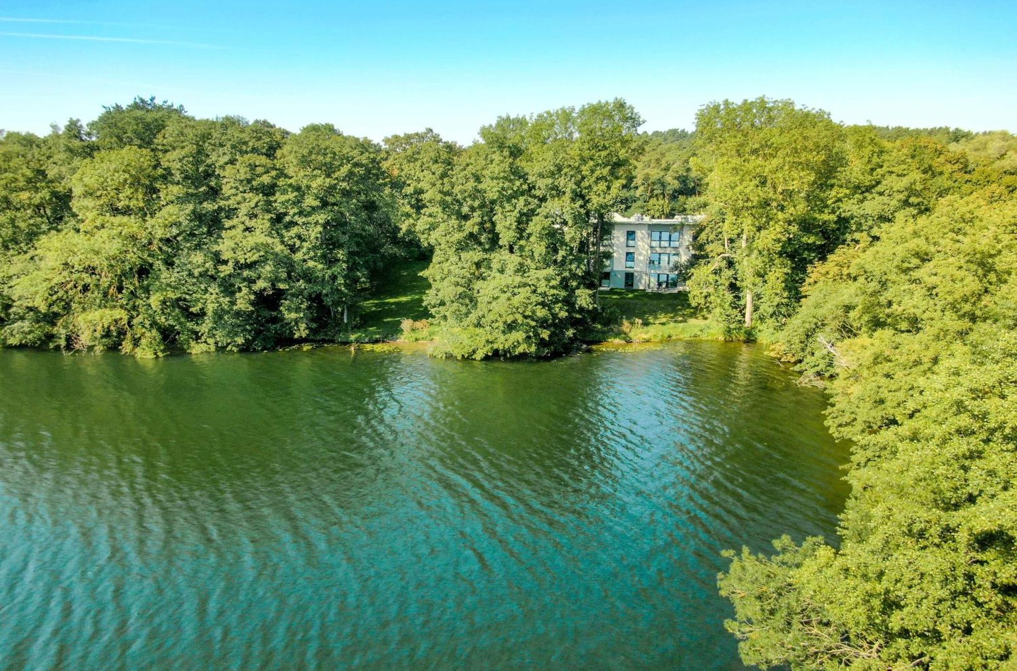 Gluecksraum - Modernes Apartment Mit Panoramablick, Kamin & Wohlfuehlambiente Krakow am See Buitenkant foto